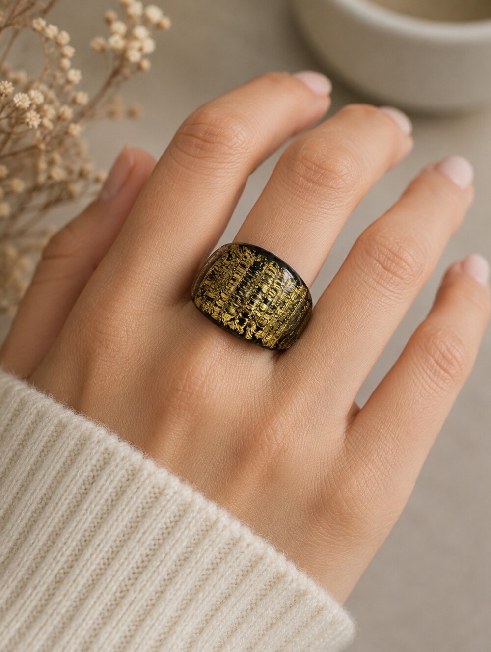 Murano Style Black & Gold Art Glass Dome Ring Statement Jewelry‎ Size 7.5